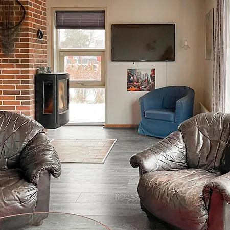 3 Bedroom Gorgeous In Holiday home