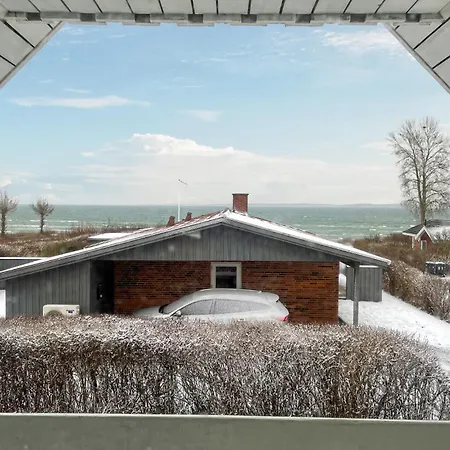 3 Bedroom Gorgeous In Holiday home